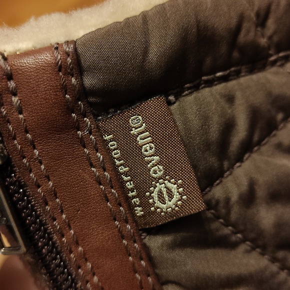 UGG SNOWPEAK WATERPROOF BOOTS 9 - Picture 4 of 10